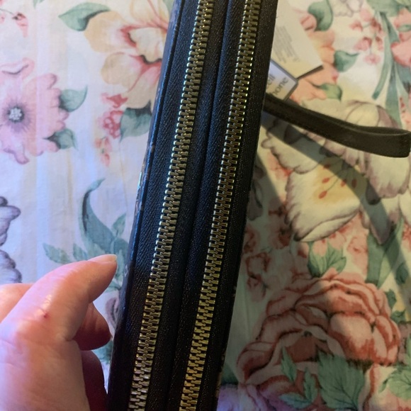 NWT Beverly Hills Polo Club Black Wallet - Picture 4 of 10